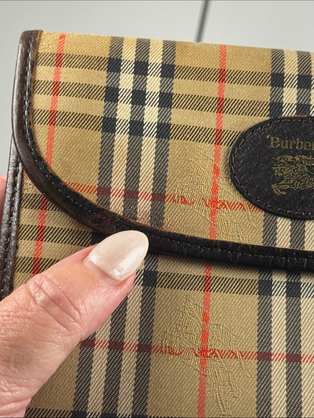 Burberry’s Vintage Unisex Nova Check Pouch - Picture 4 of 12